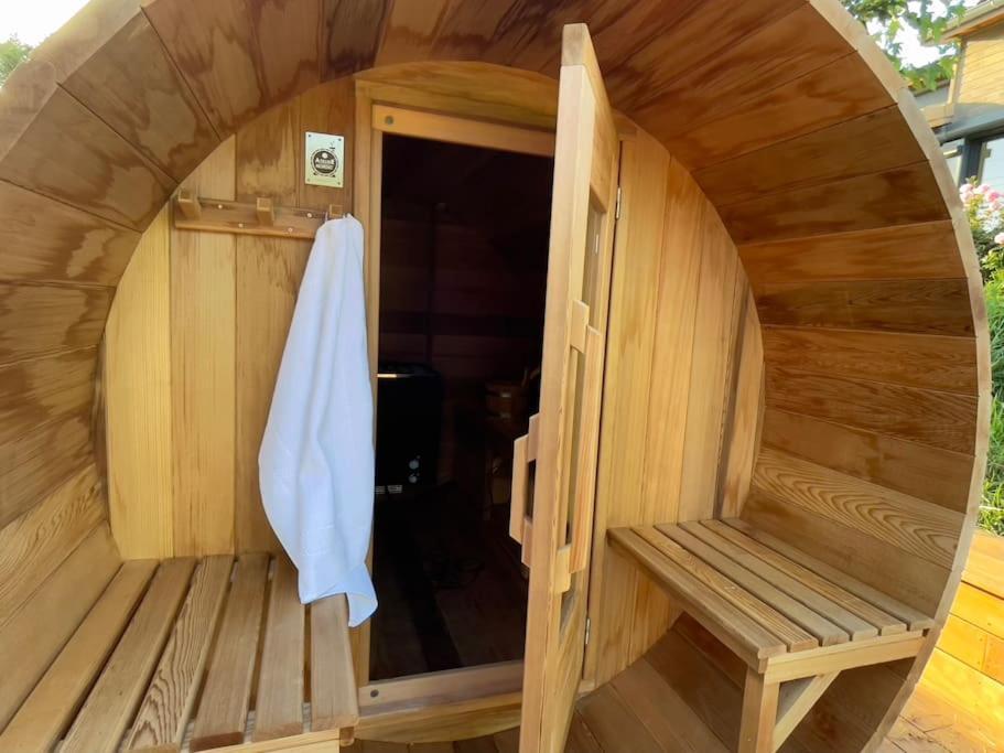 Gite De Charme 5 Etoiles Pour Couple Avec Sauna Et Jacuzzi Exterieurs Privatifs Peaugres Eksteriør bilde
